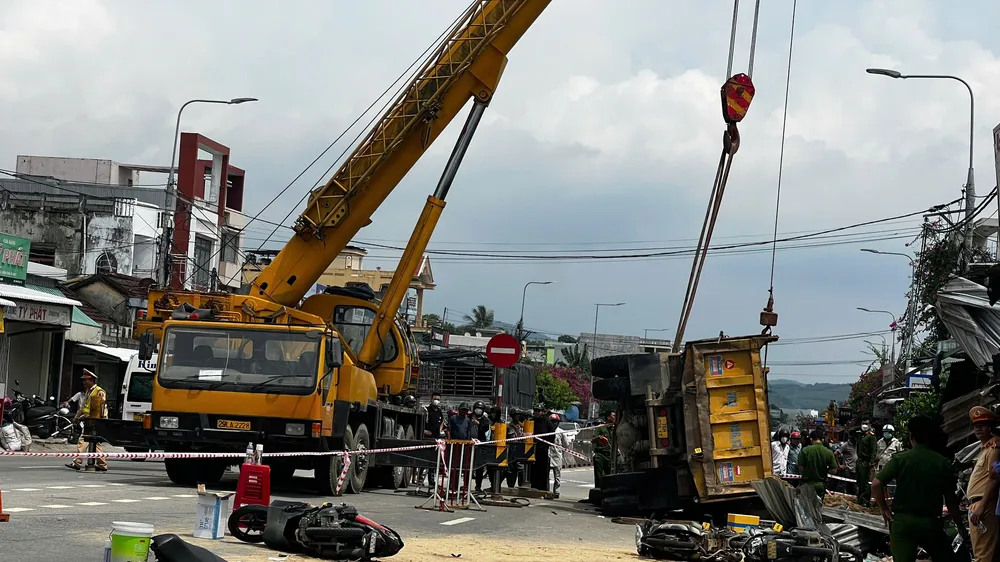 Vụ tai nạn giao thông xảy ra tại Quảng Ngãi là do tài xế thiếu chú ý quan sát