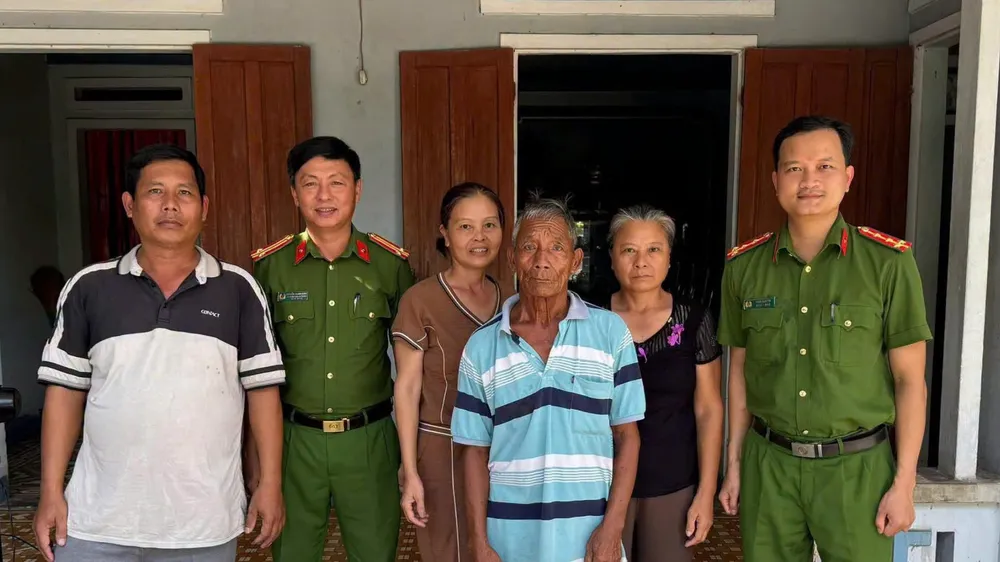 Quảng Ngãi: Công an giúp một gia đình đoàn tụ sau 35 năm thất lạc