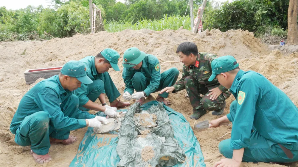 Quảng Ngãi: Phát hiện 5 hài cốt liệt sĩ cùng nhiều di vật tại Gò Tràm