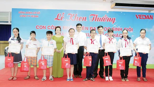 Công ty Vedan Việt Nam biểu dương khen thưởng 700 con em công nhân viên có thành tích xuất sắc trong