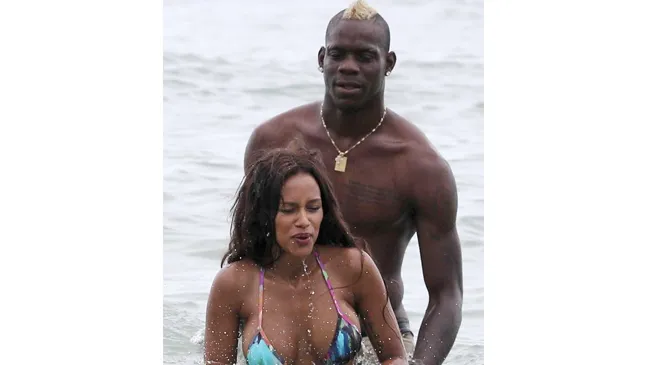  Tình cũ Balotelli có tình mới