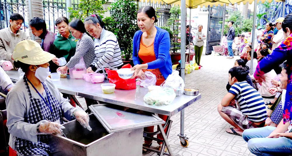 Dấn thân phục vụ