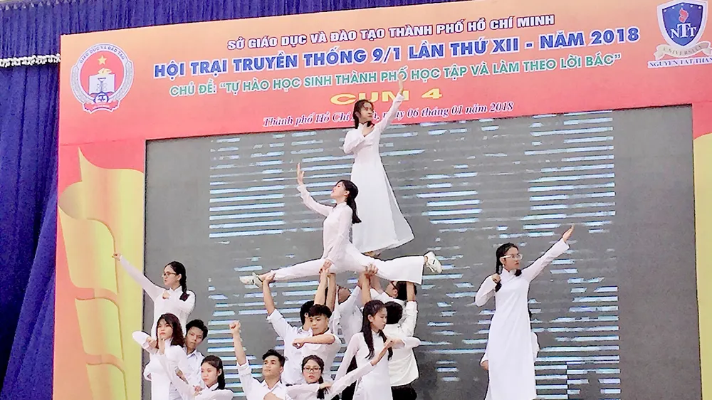 Hơn 10.000 học sinh TPHCM dự ngày hội truyền thống 9-1