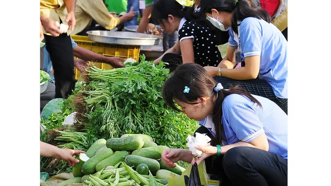 Phía sau làn sóng di cư - Bài 3: Khoảng trống văn hóa, nhiều giá trị rởm xuất hiện