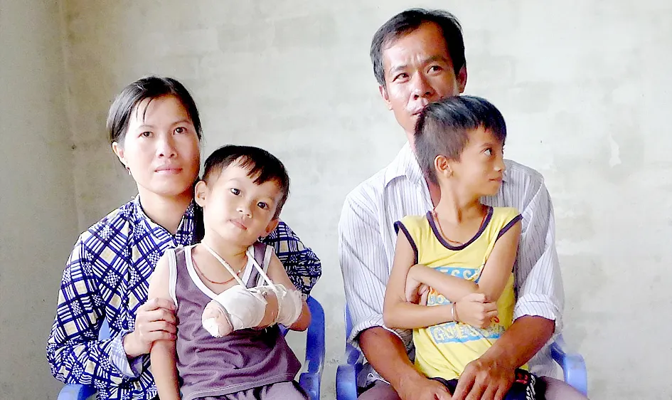 Cả nhà bệnh nặng