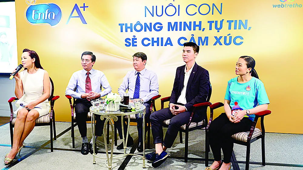 Hội thảo về “Nuôi con thông minh, tự tin và sẻ chia cảm xúc”