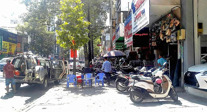 Không xét thi đua quận, huyện để lấn chiếm vỉa hè
