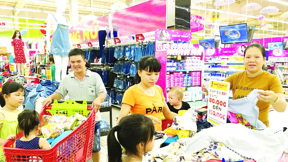 Khốc liệt cuộc cạnh tranh bán lẻ 