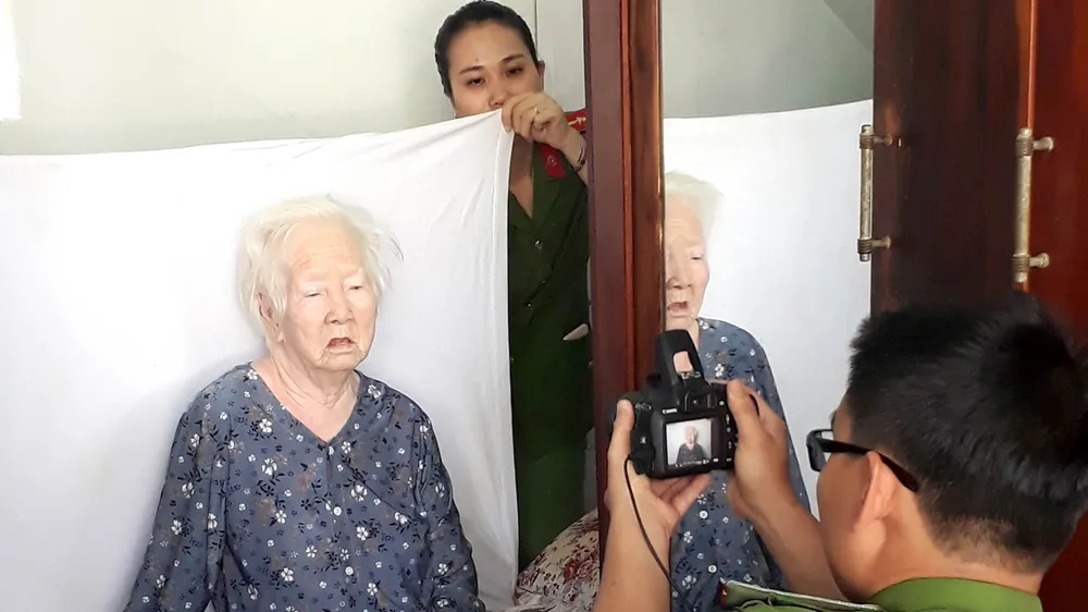 Hết lòng với Mẹ