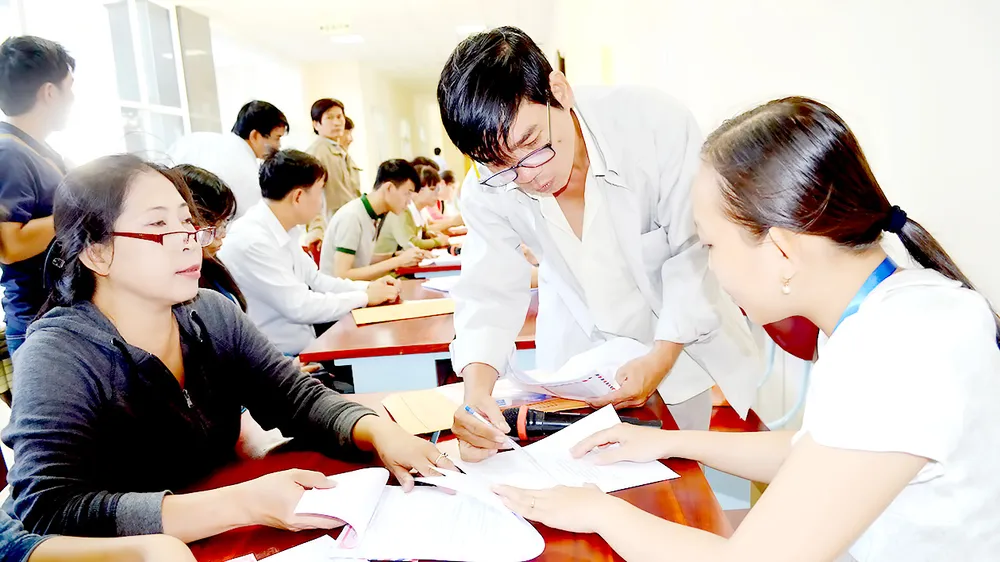 Kỳ thi quốc gia “2 trong 1”: Được và mất