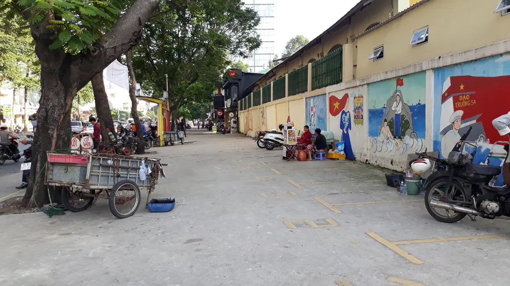 Còn nhiều phố hàng rong lỡ hẹn