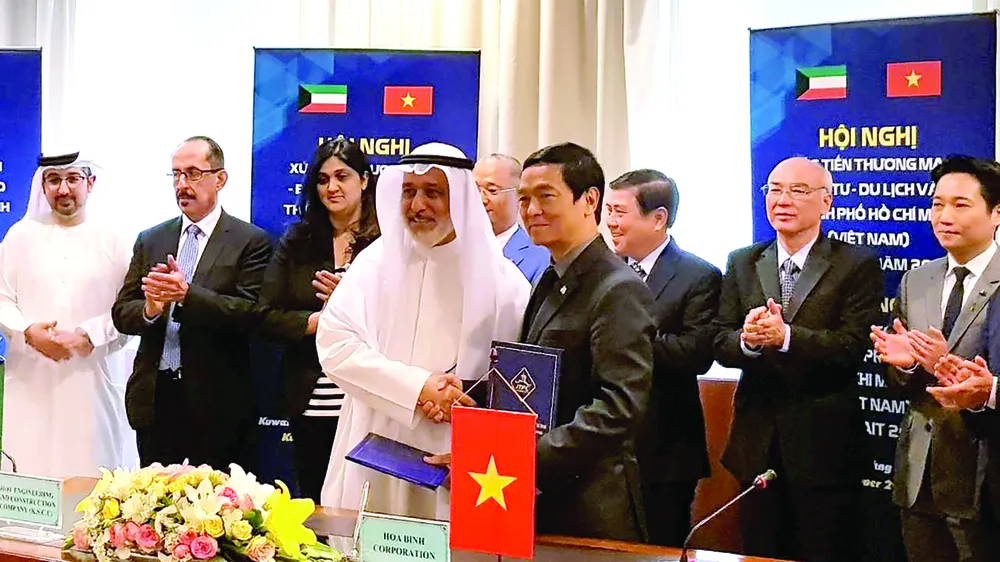 Công ty CP Tập đoàn Xây dựng Hòa Bình ký kết liên doanh làm tổng thầu các dự án của Chính phủ Kuwait