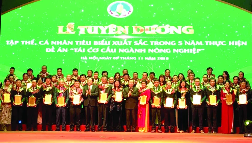 53 doanh nghiệp tiêu biểu nhận danh hiệu vì nhà nông