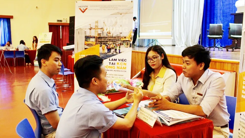 Trang bị kỹ năng mềm, tăng cơ hội trúng tuyển