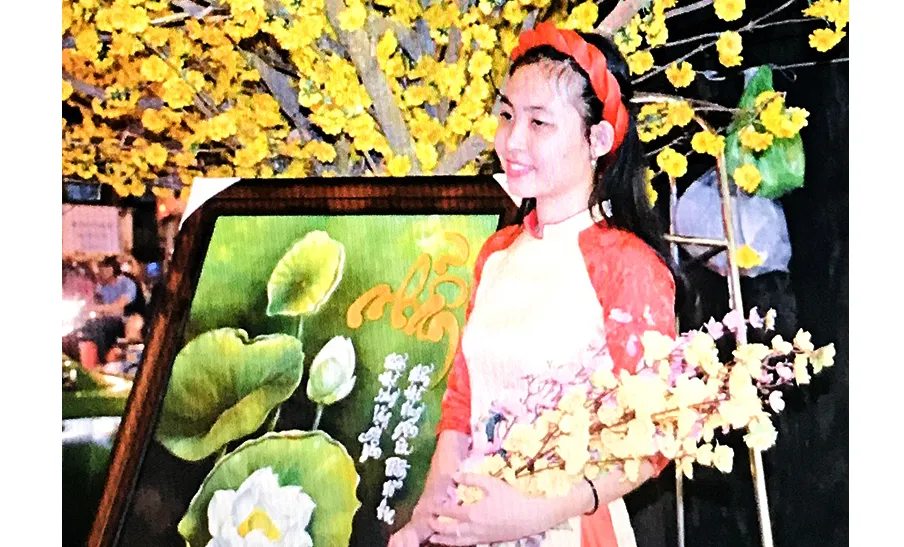 Rực rỡ sắc xuân giữa lòng thành phố