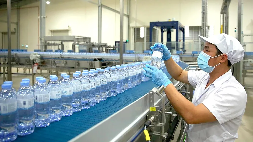 Tập đoàn TH khánh thành nhà máy sản xuất nước tinh khiết, thảo dược và hoa quả