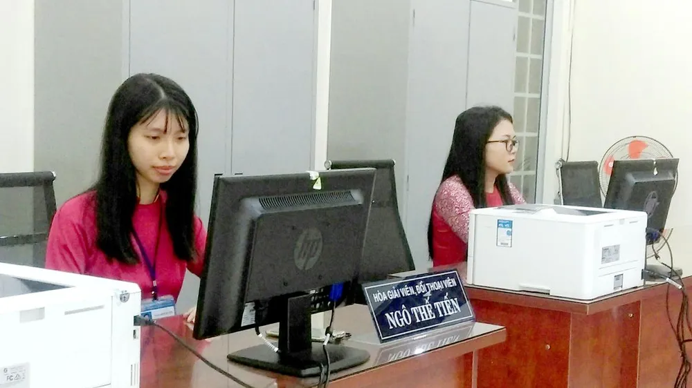 Giải quyết mâu thuẫn bằng hòa giải, đối thoại