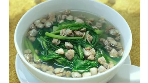 Ngọt ngào canh hến tuổi thơ