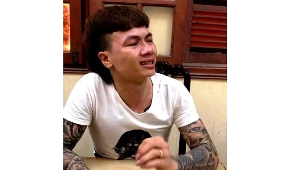 Ngô Bá Khá (Khá "Bảnh") vừa bị Cơ quan CSĐT Công an thị xã Từ Sơn, tỉnh Bắc Ninh khởi tố bị can và bắt tạm giam về tội “Đánh bạc và tổ chức đánh bạc”. 