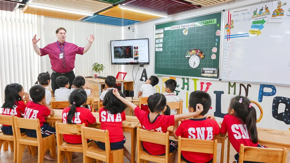 Hệ thống giáo dục NHG đáp ứng đầy đủ các tiêu chí để gia nhập các tổ chức giáo dục uy tín trên thế giới. Hình ảnh: Một lớp học theo chương trình IB tại Trường Quốc tế Bắc Mỹ (SNA) – thành viên NHG
