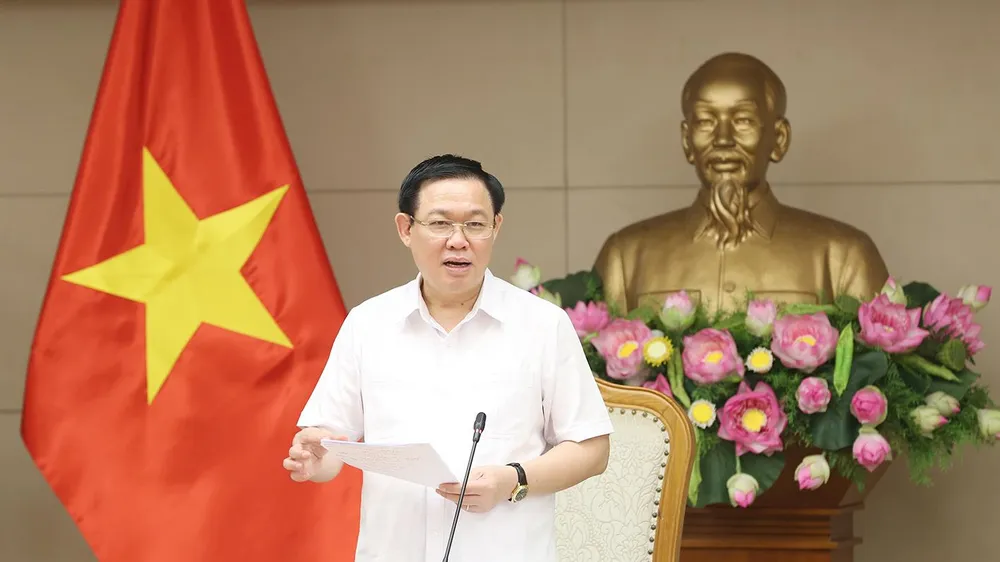 Phó Thủ tướng Vương Đình Huệ phát biểu tại phiên họp. Ảnh: VGP