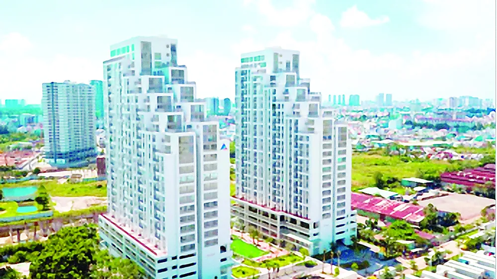Luxgarden có thiết kế độc đáo, tầm nhìn hai mặt hướng sông Sài Gòn, tọa lạc trên trục đường Nguyễn Văn Quỳ (Q.7), liền kề khu đô thị Phú Mỹ Hưng có kết nối giao thông vô cùng thuận tiện