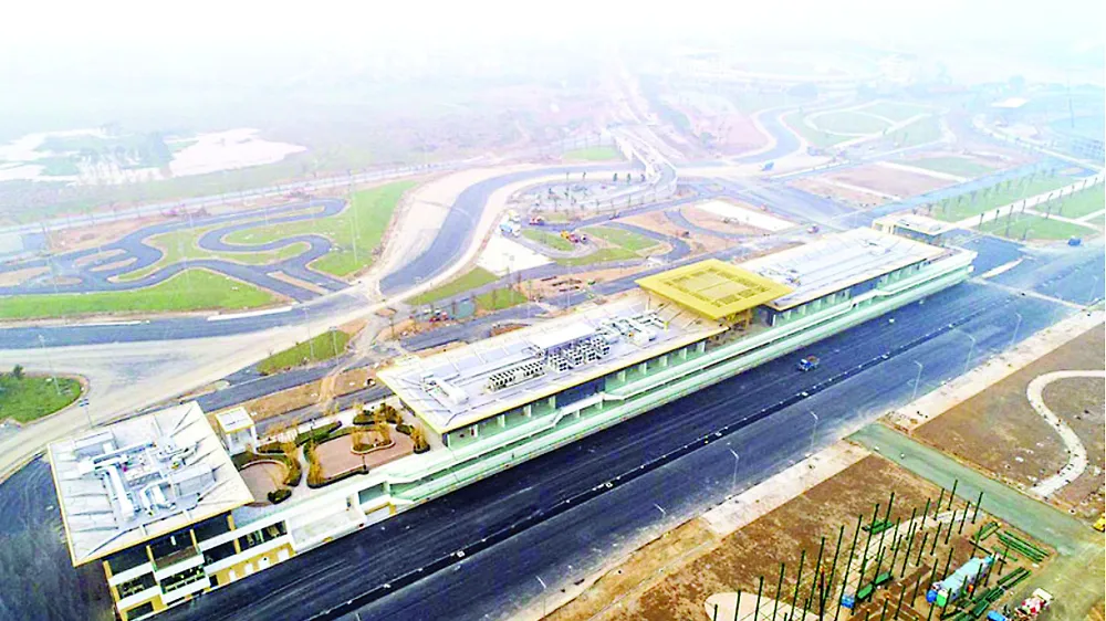 Hoàn thiện Tòa nhà điều hành Trung tâm PIT Building phục vụ giải đua công thức 1