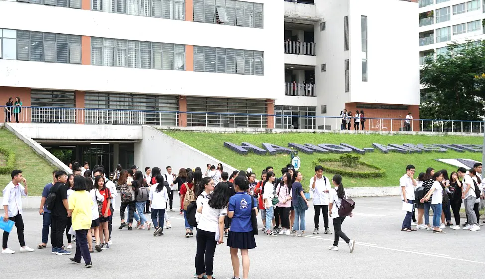 Để trường chuyên thực sự là nơi bồi dưỡng nhân tài - Bài 2: Cuộc tranh cãi chưa bao giờ “hết nhiệt”