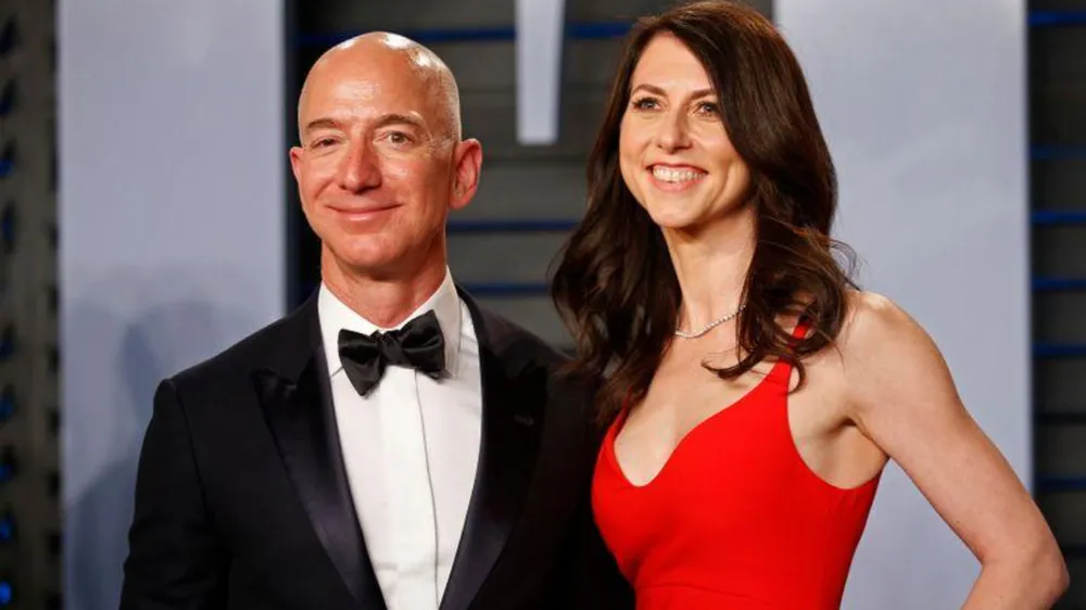 Bà MacKenzie Scott và chồng cũ Jeff Bezos, tại tiệc Oscar 2018, California, Mỹ, ngày 3-4-2018. Ảnh: REUTERS 