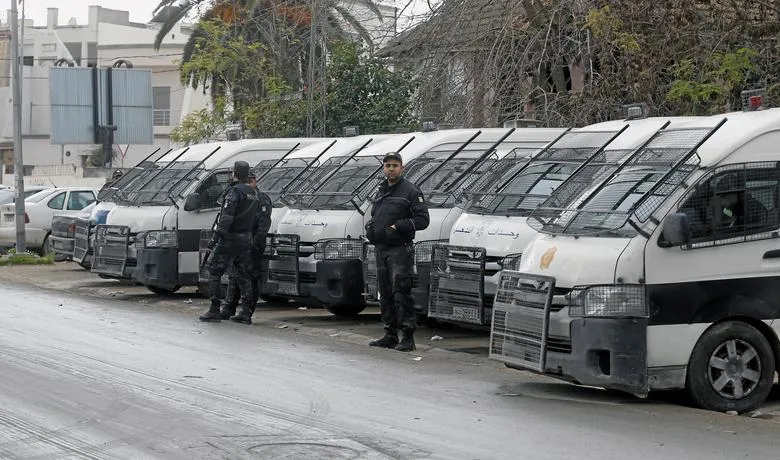 Tunisia triển khai quân đội sau bạo loạn