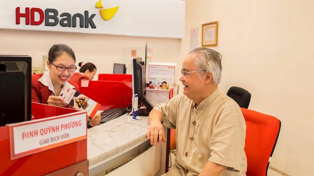Gửi tiết kiệm tại HDBank “tuổi càng cao, lãi suất càng lớn”