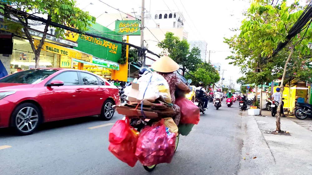 Những mảnh đời nặng gánh mưu sinh