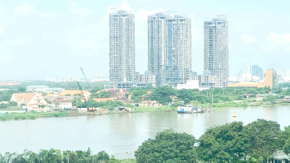 Một góc Bến Bạch Đằng, TPHCM. Ảnh: PHAN NGUYỄN