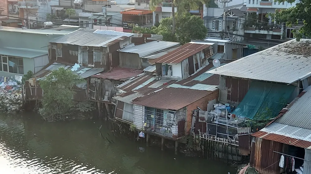 Giải bài toán di dời nhà ven kênh rạch