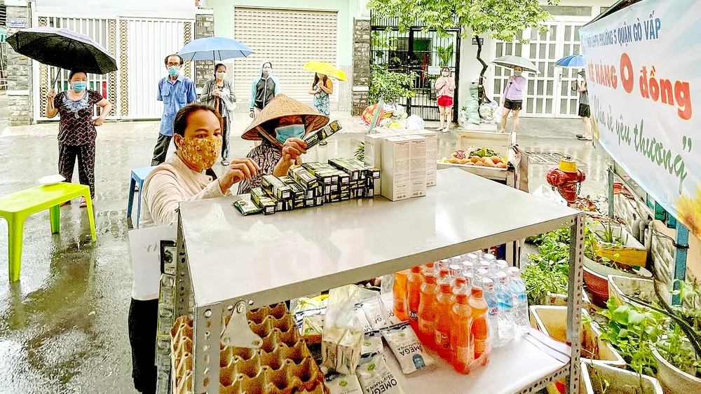 Chi gói hỗ trợ 886 tỷ đồng của TPHCM: Người dân cần làm thủ tục gì?