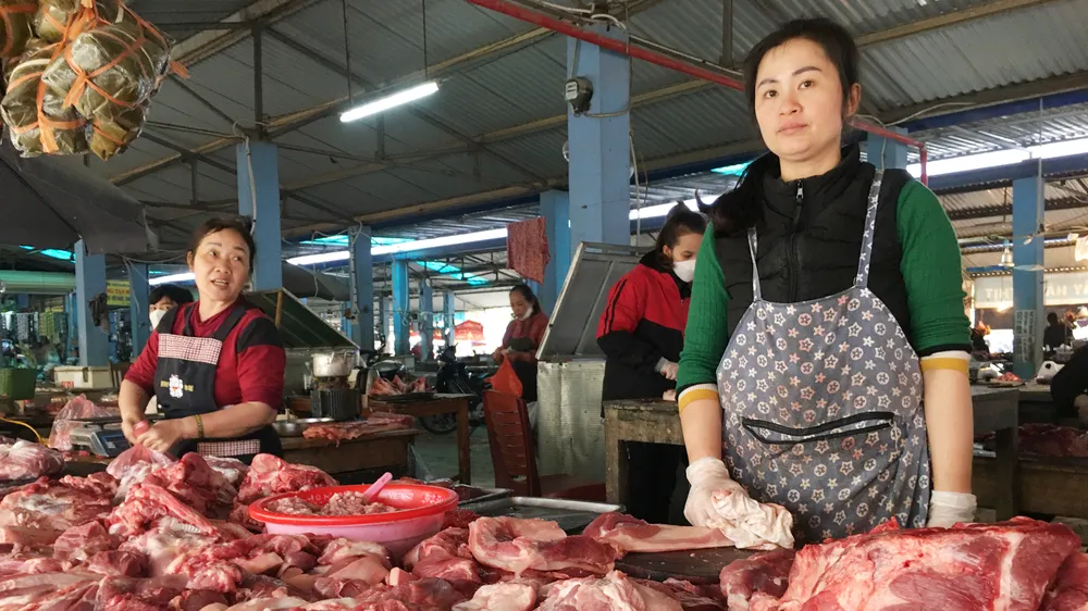 Chuyện lạ, tết đến nhưng giá thịt heo rớt mạnh