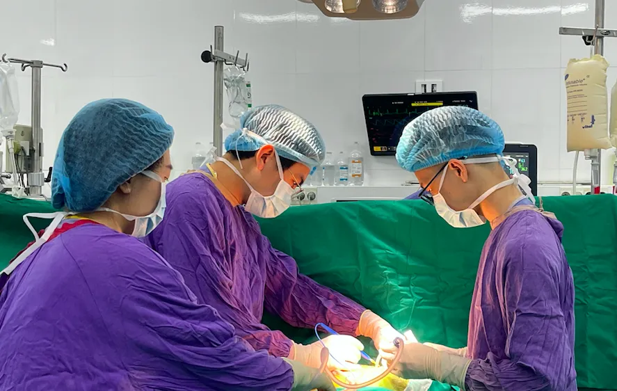 Lần đầu tiên, một bệnh nhân được ghép tim và thận cùng lúc