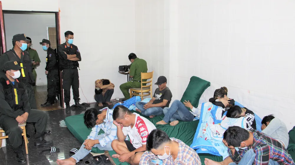 Podcast bản tin tối 22-5: 32 đối tượng nam, nữ thuê phòng nghỉ để sử dụng ma túy