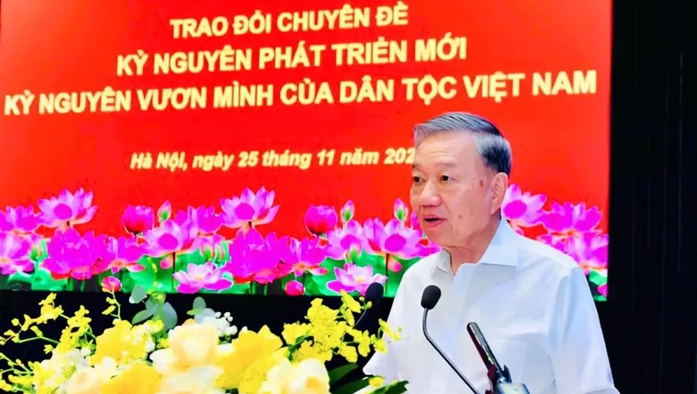 Tổng Bí thư Tô Lâm trao đổi chuyên đề về kỷ nguyên phát triển mới, kỷ nguyên vươn mình của dân tộc