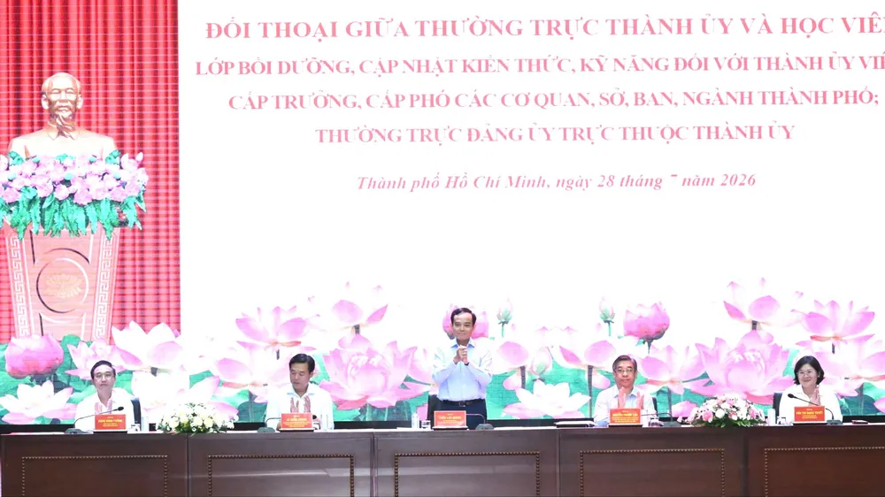 Bí thư Thành ủy TPHCM trực tiếp "gỡ" tâm lý e ngại, khơi thông bộ máy