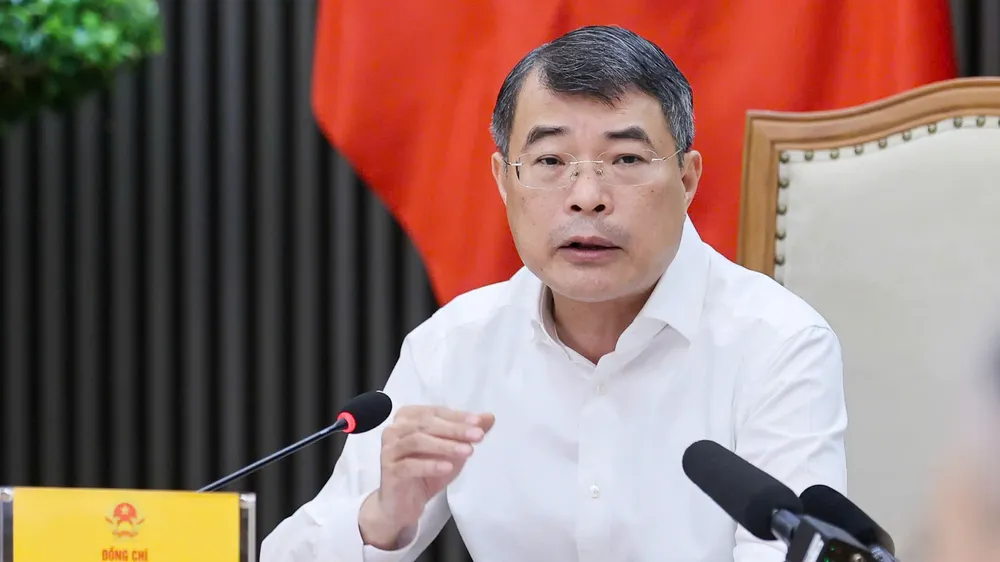 Thủ tướng yêu cầu công khai giá của từng chủng loại thiết bị, chủng loại thuốc. Ảnh: VIẾT CHUNG