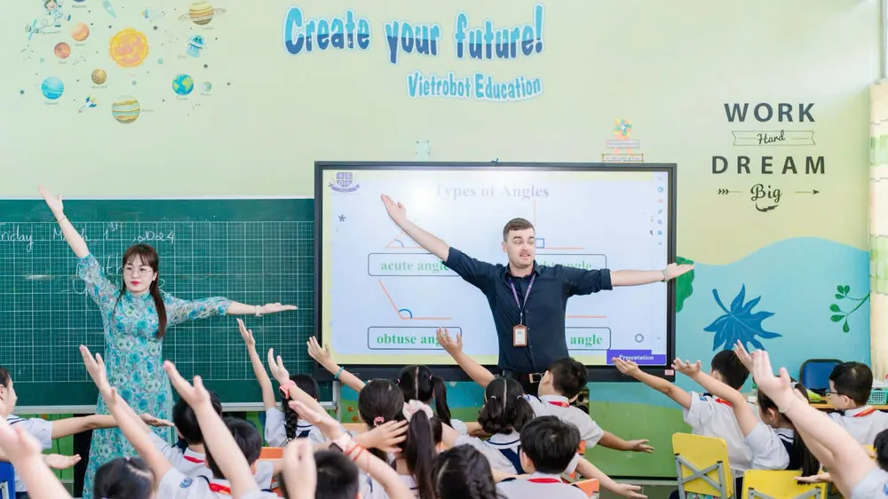 Nâng chất dạy học ngoại ngữ và tăng cường năng lực hội nhập