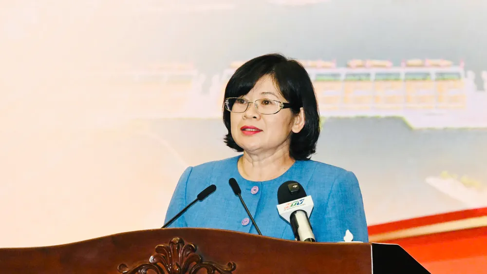 Hình này dùng đỡ để đẩy tin, không phải hình hội nghị