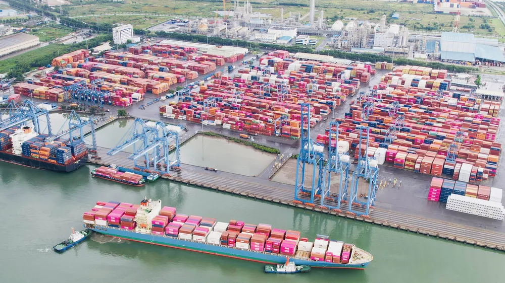 Tàu container cập cảng TCIT thuộc cụm cảng Cái Mép (phường Tân Phước, TPHCM). Ảnh: THÀNH HUY
