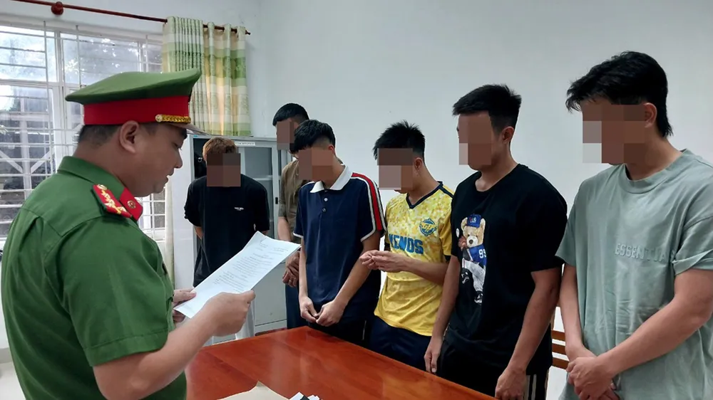 Cơ quan CSĐT công an tỉnh Bà Rịa - Vũng Tàu thi hành lệnh bắt 6 cầu thủ của CLB bóng đá Bà Rịa - Vũng Tàu
