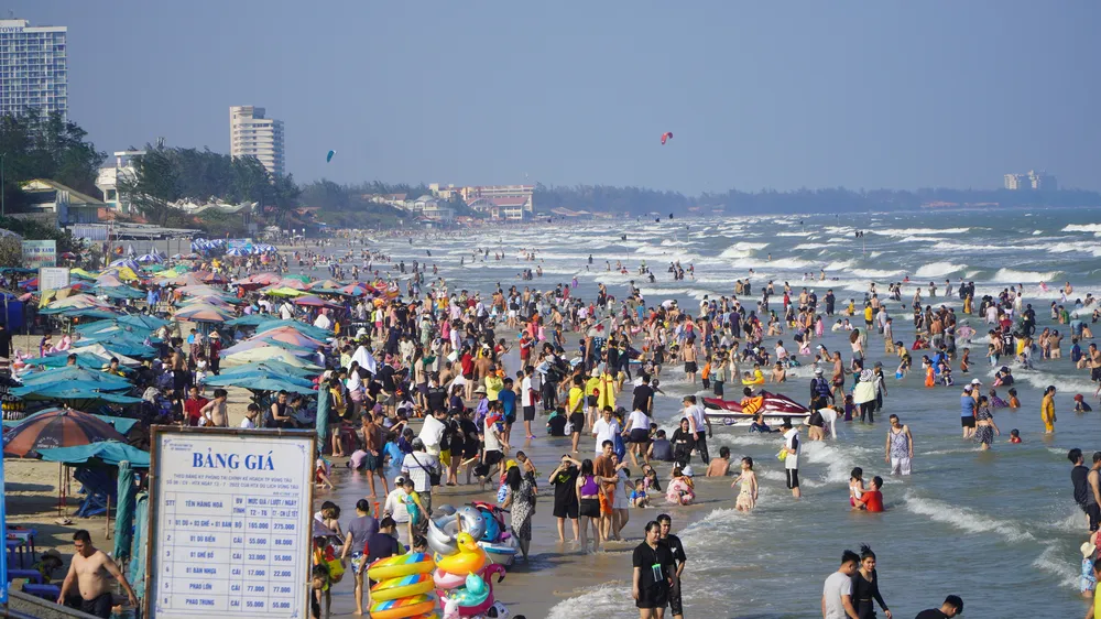 Hơn 16 triệu lượt khách đến Bà Rịa - Vũng Tàu trong năm 2024 