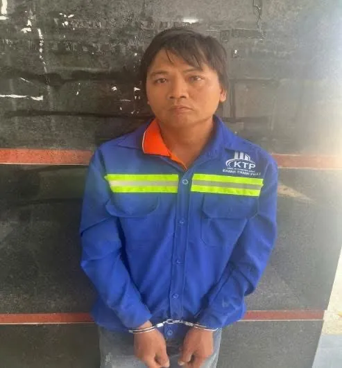 Đối tượng chém con riêng của vợ đã bị tạm giữ. Ảnh: CATĐN
