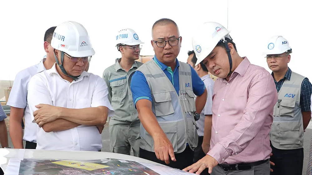 Lãnh đạo UBND TP Đồng Nai làm việc với các đơn vị của TPHCM để thống nhất hướng tuyến metro kết nối sân bay Long Thành