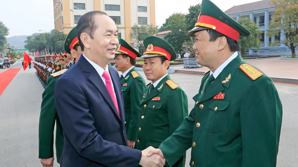 Quân đội nhân dân anh hùng của dân tộc Việt Nam anh hùng
