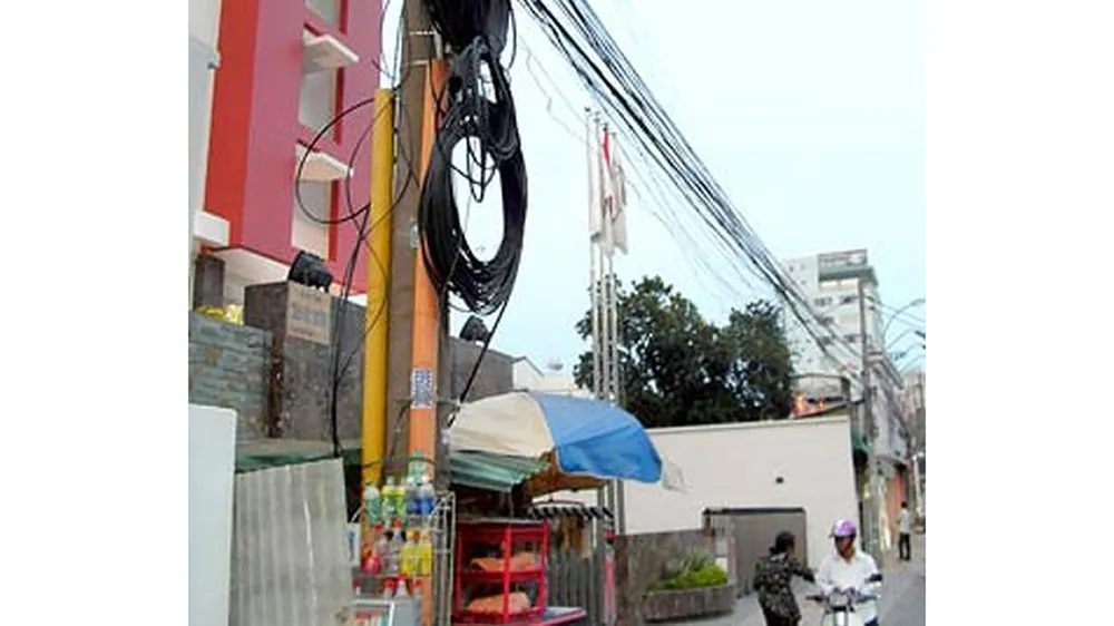 Chập điện nhưng không gọi được đường dây nóng điện lực
